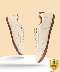WOODLAND Lace Up Lightweight Breathable Comfortable Daily