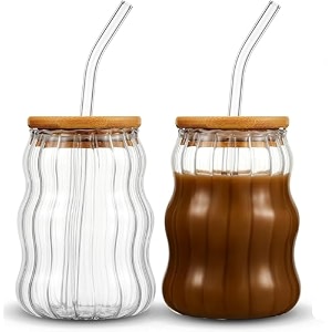 wringo 550ml line design glass mason jars with lids for fruit juice milk beer soda with reusable travel tumbler sipper mug with airtight lid - green tea and coffee cup glass with straw wr-06