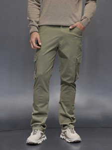WROGN Straight Fit Men Green Trousers