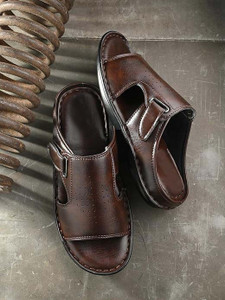 wugatti men sandals