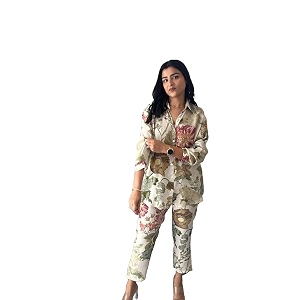 Yashika Women Kurta Set With Floral Print