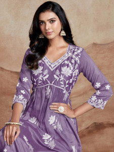 youthnic women chikan embroidery a-line kurta