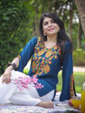 Youthnic Women Embroidered Straight Kurta